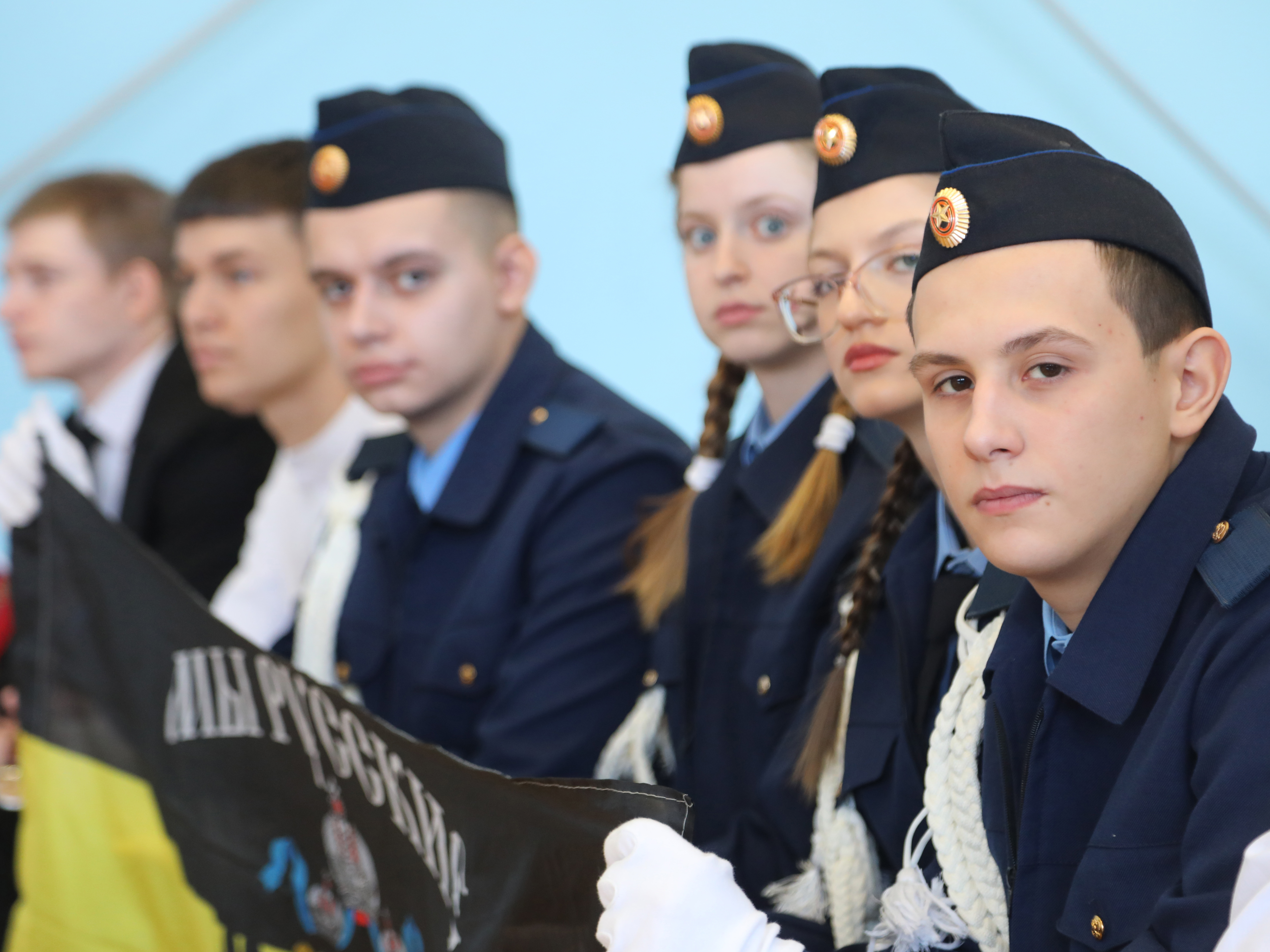 В воронежской гимназии почтили память майора ФСБ Виктора Воронцова.