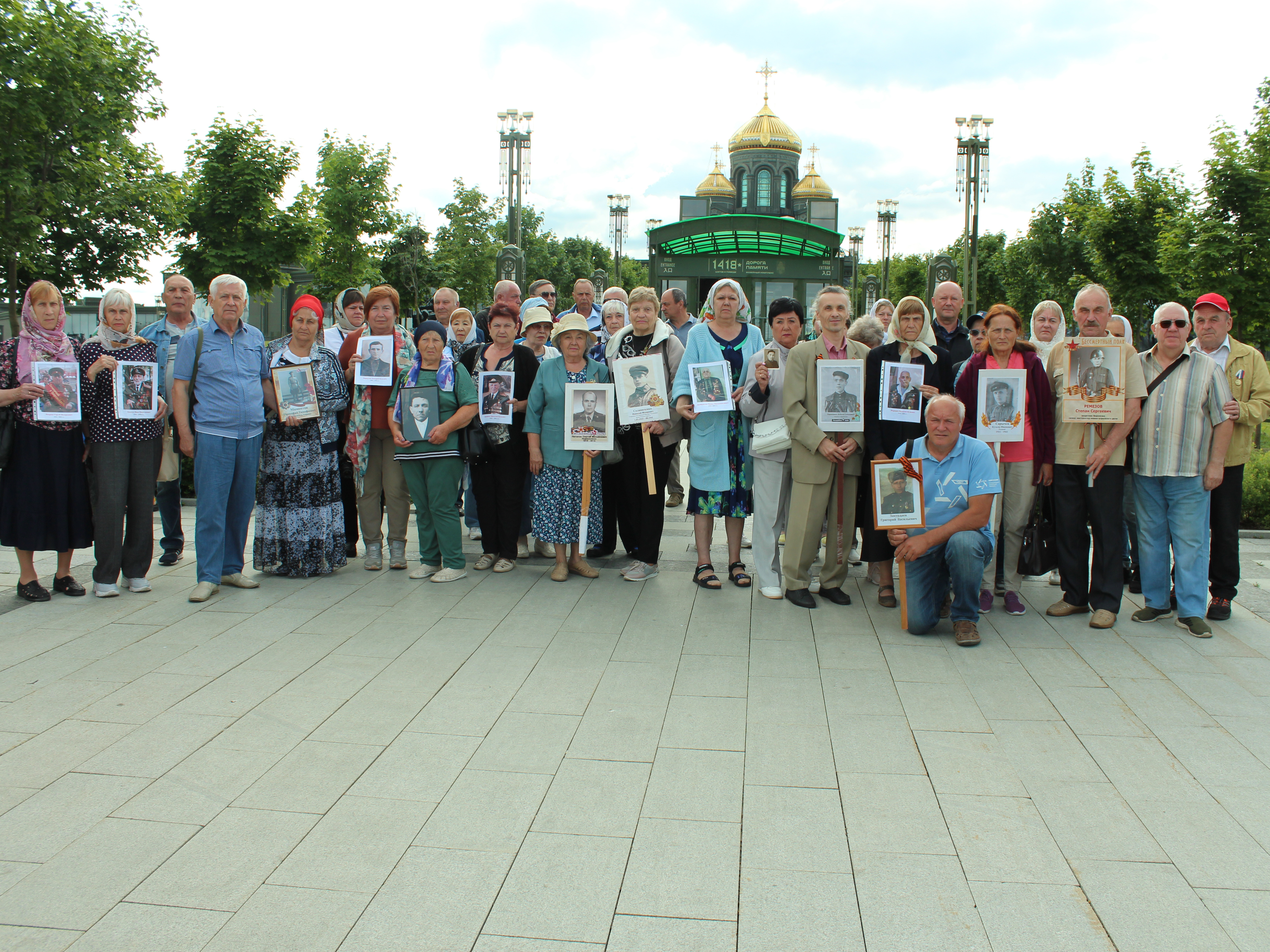 Воронежские ветераны совершили поездку по местам боевой славы.