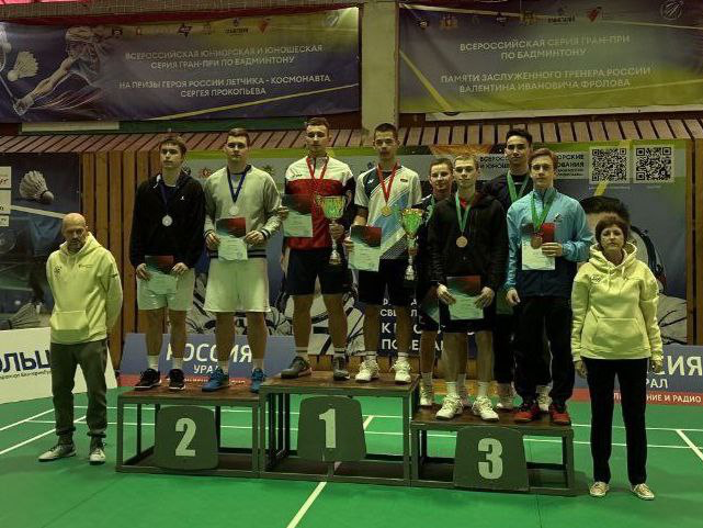 Воронежский спортсмен успешно выступил на всероссийских соревнованиях по бадминтону.