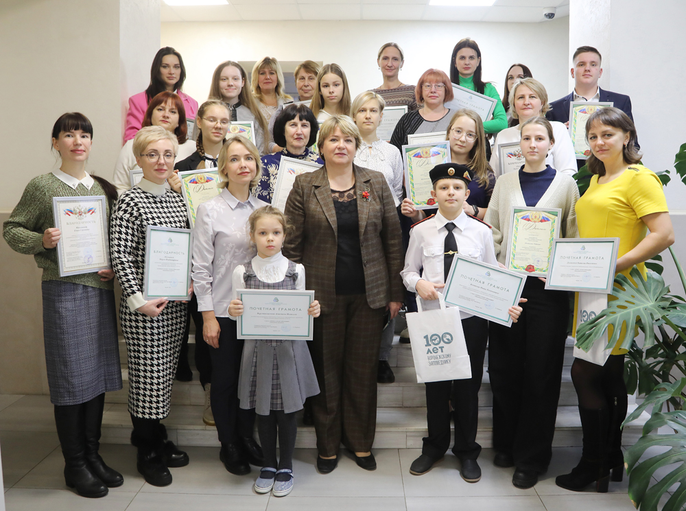 В администрации города подвели итоги конкурсов экологической направленности.