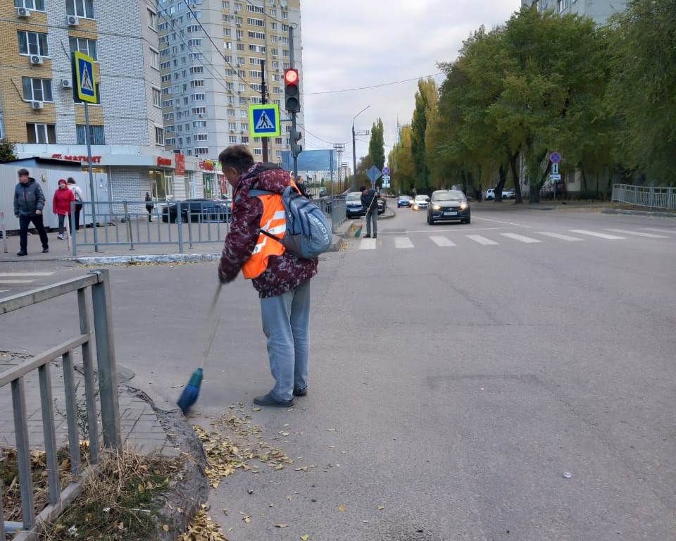 В Железнодорожном районе завершился месячник благоустройства .