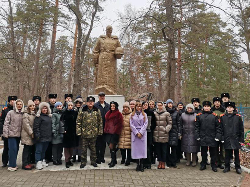 В Железнодорожном районе состоялись мероприятия, посвященные Дню Героев Отечества.