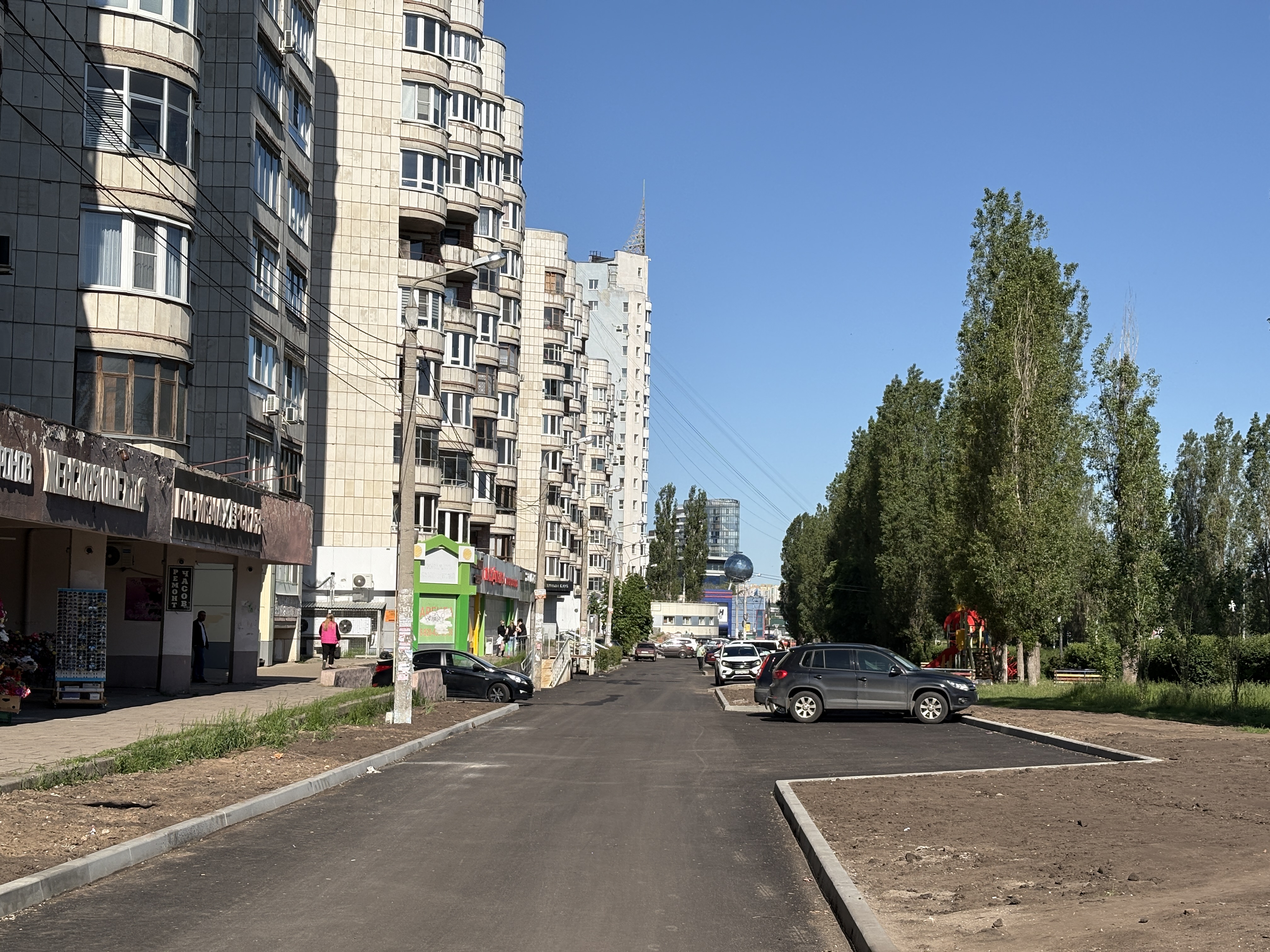 Завершены запланированные работы по ремонту верхних изношенных слоев дорожного покрытия.