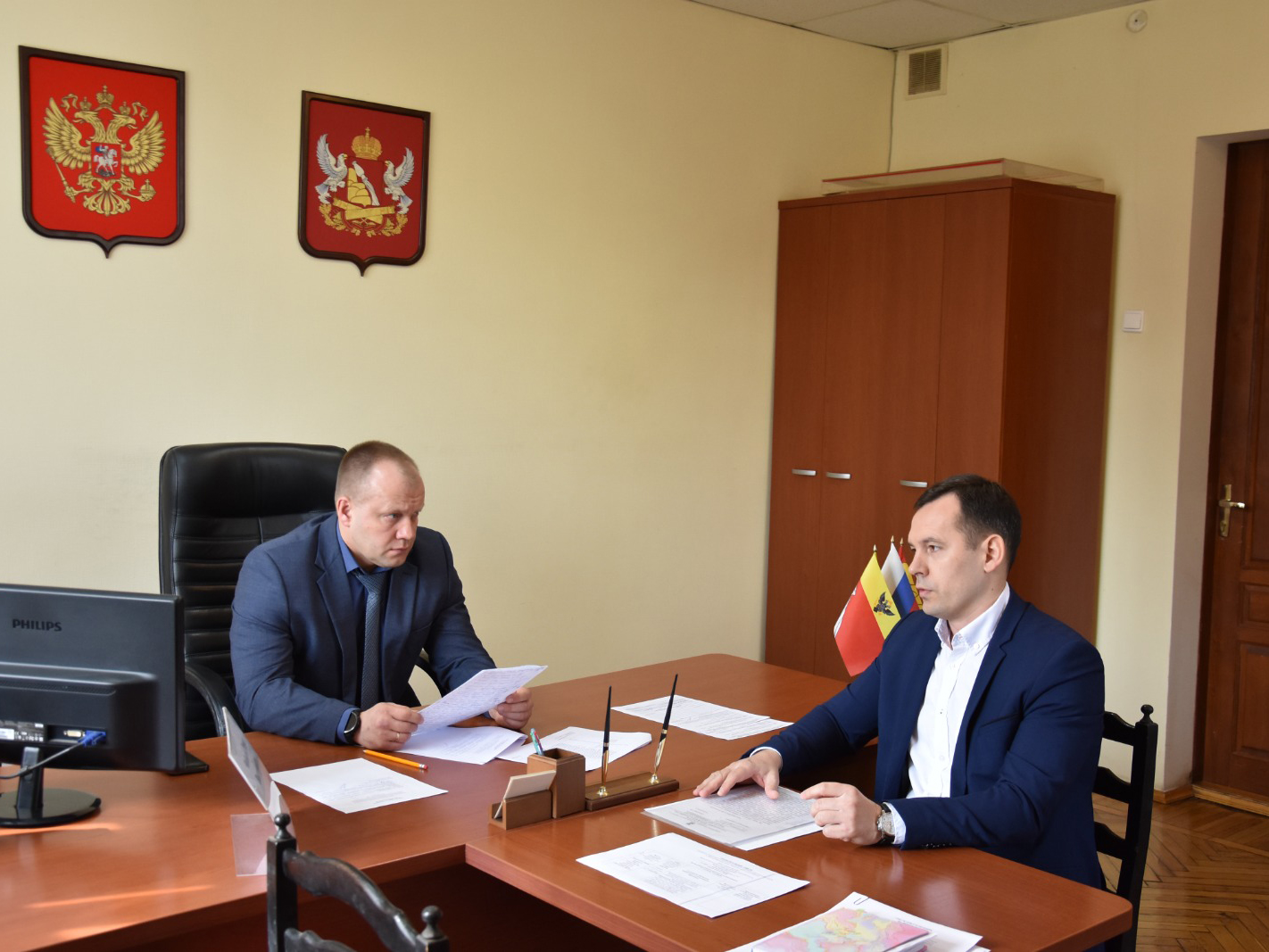 Павел Чибисов провел прием граждан в Железнодорожном районе.