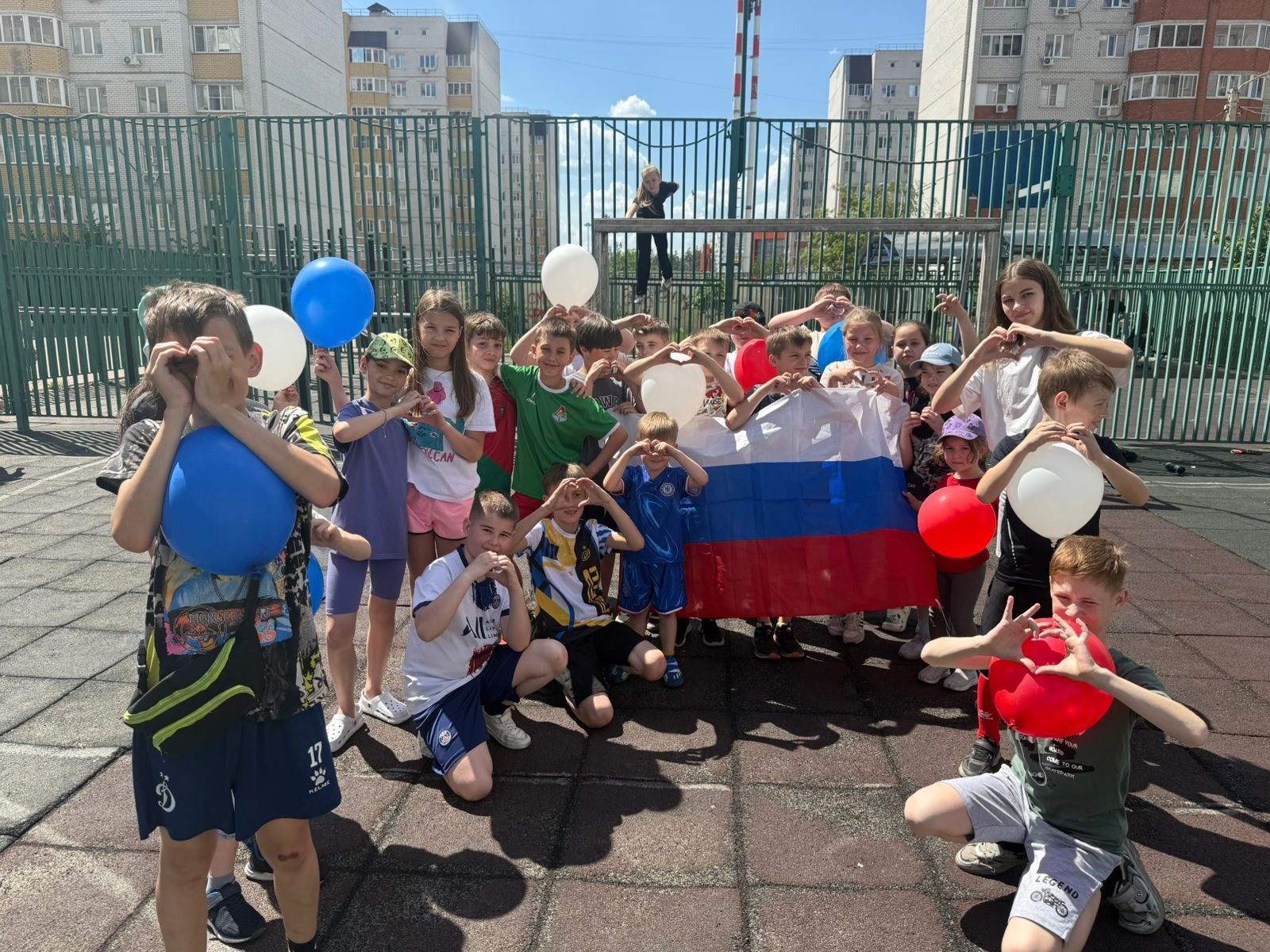 В Железнодорожном районе отметили День защиты детей.