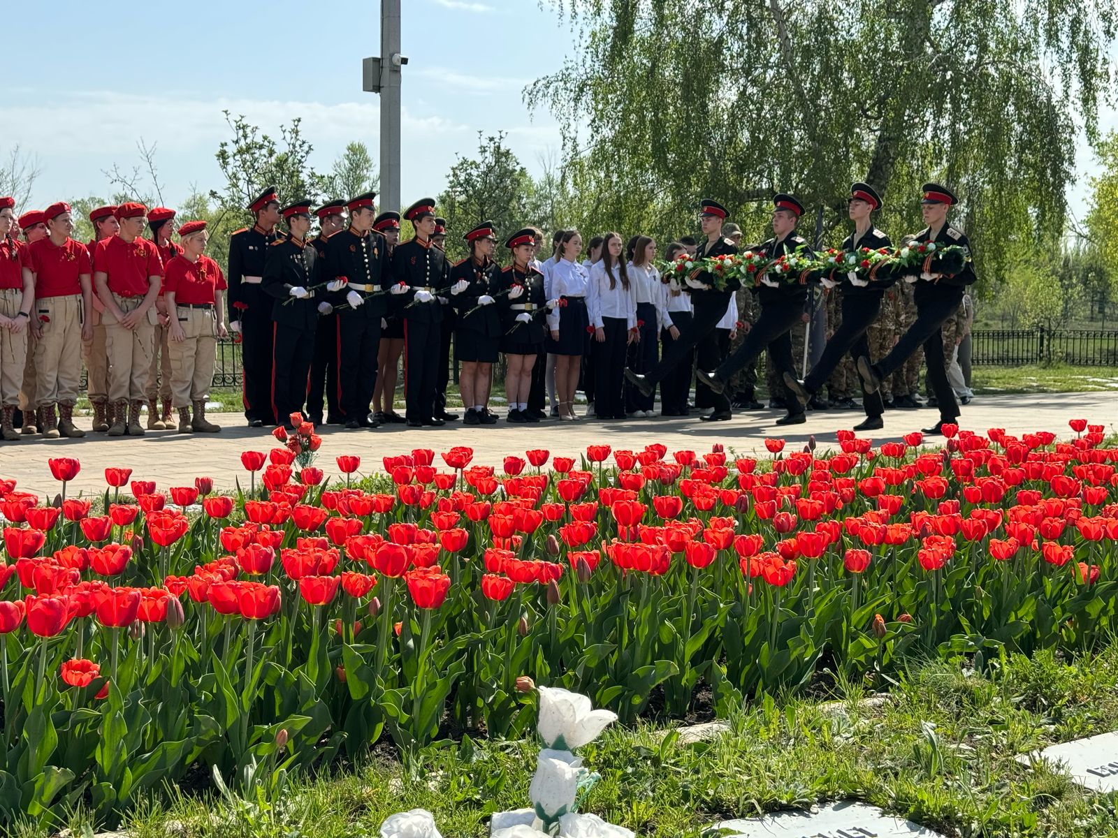 Эстафета памяти «Вечный огонь» прошла в Советском районе.