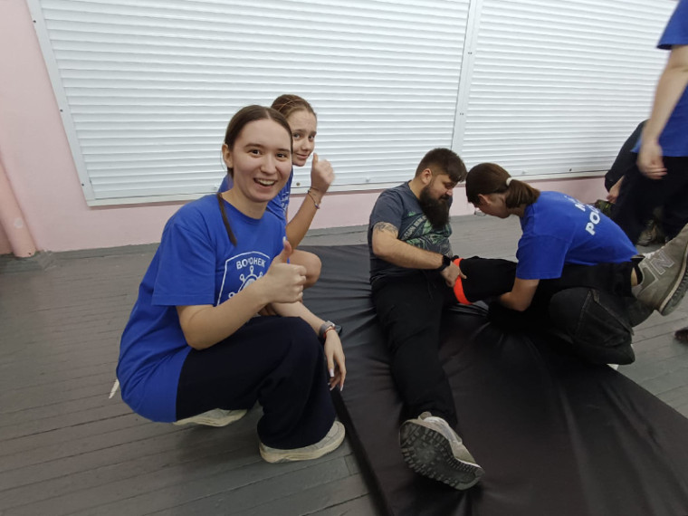 В Железнодорожном районе прошла военизированная эстафета для школьников «Расту героем!». В Железнодорожном районе прошла военизированная эстафета для школьников «Расту героем!».