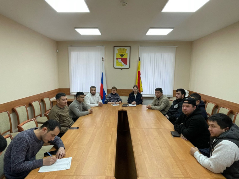 В Воронеже прошла лекция адаптационного курса для иностранных граждан. В Воронеже прошла лекция адаптационного курса для иностранных граждан.