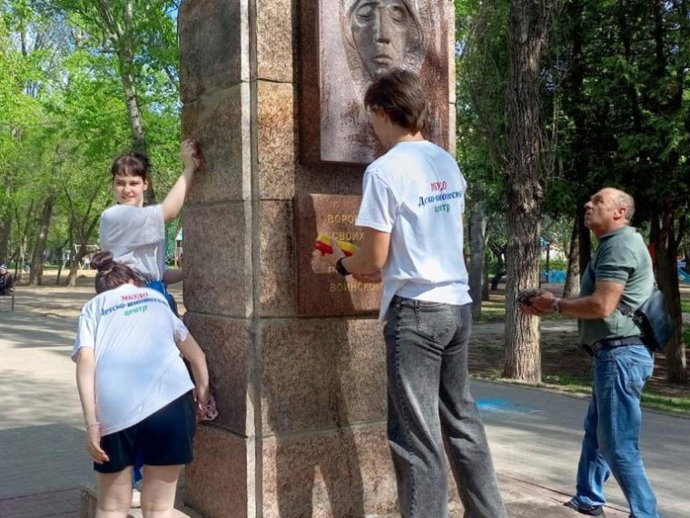 Накануне Дня Победы Советский район присоединился к акции «Чистый обелиск». Накануне Дня Победы Советский район присоединился к акции «Чистый обелиск».
