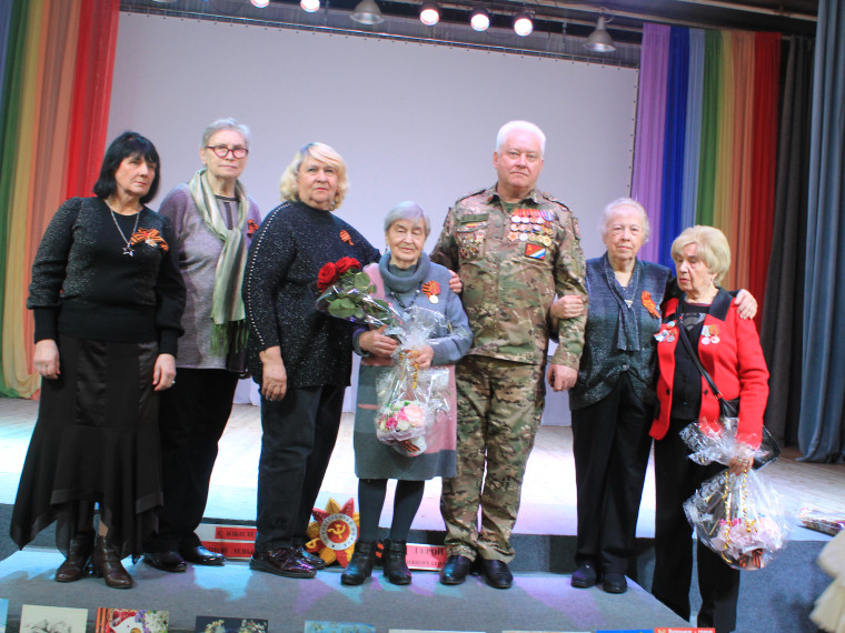 В Левобережном районе прошел концерт, посвященный 80-летию Победы в Великой Отечественной войне. В Левобережном районе прошел концерт, посвященный 80-летию Победы в Великой Отечественной войне.