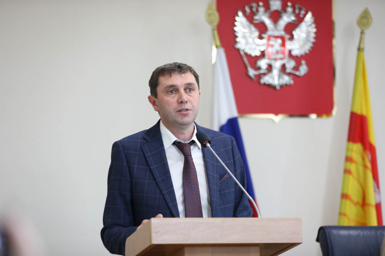 Сергей Петрин официально утвержден в должности главы Воронежа. Сергей Петрин официально утвержден в должности главы Воронежа.